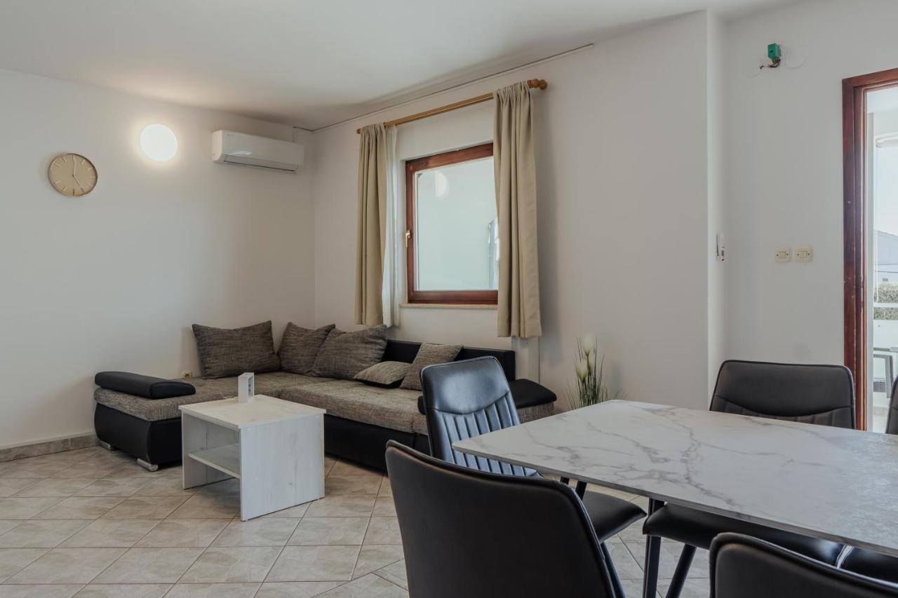 Apartmani Jaman 브르시 객실 사진