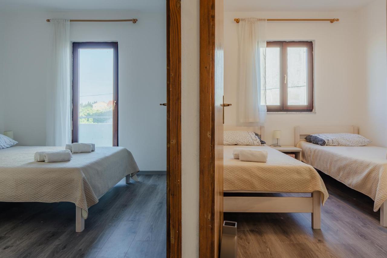Apartmani Jaman 브르시 객실 사진