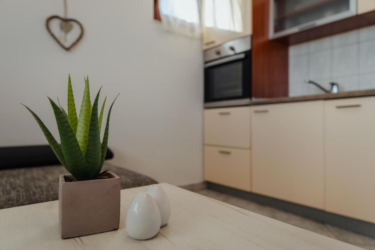 Apartmani Jaman 브르시 외부 사진