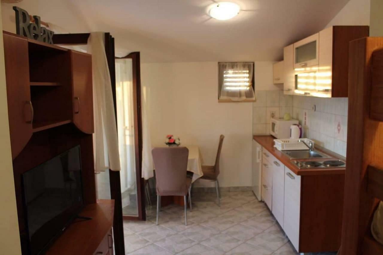 Apartmani Jaman 브르시 외부 사진