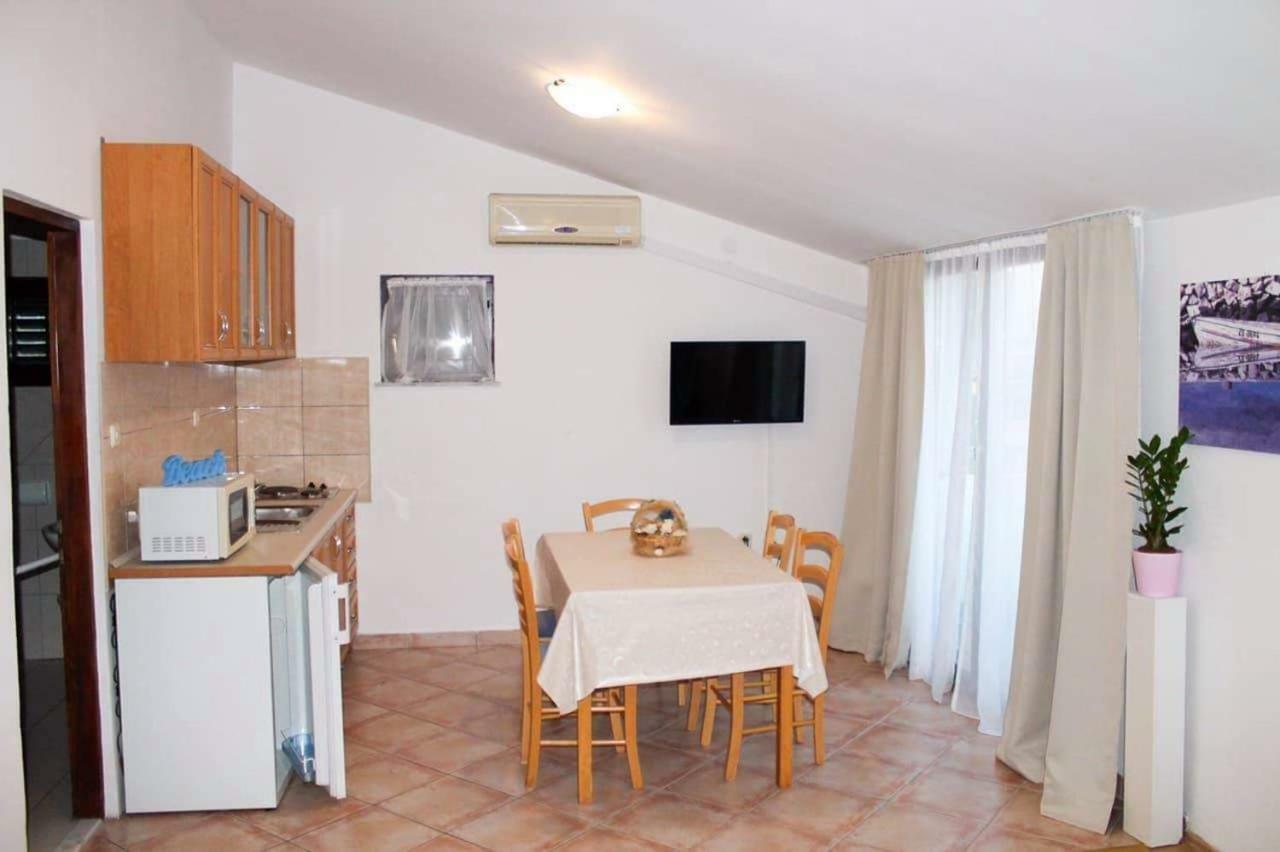 Apartmani Jaman 브르시 외부 사진